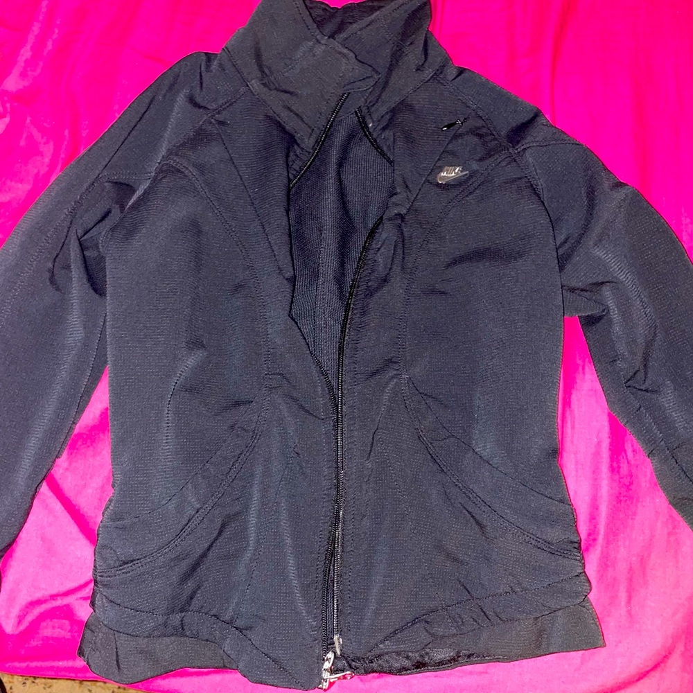 Cute jacket ♥️ - Picture 3 of 4